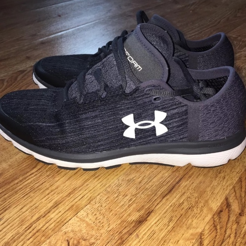 Under Armour Speedform Velocity Shoe